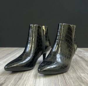 Aerosoles Edith Ankle Booties Black Croco Zip Pointed Toe Womens Size 6 Shoe NEW